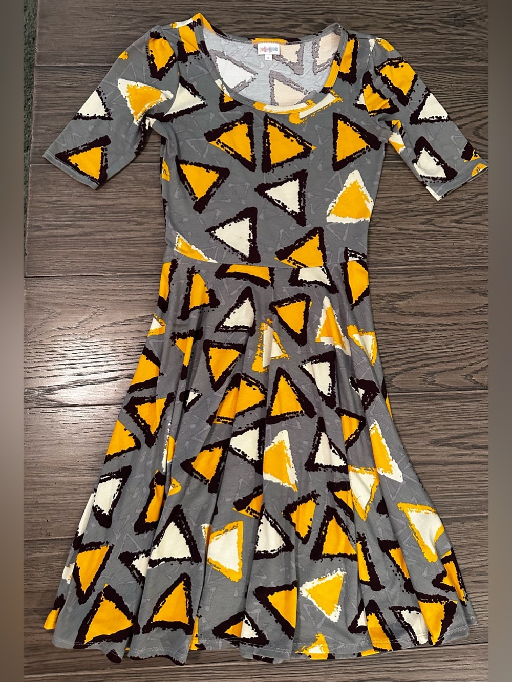 LuLaRoe Gray Midi Dress with Yellow and White Triangle Print